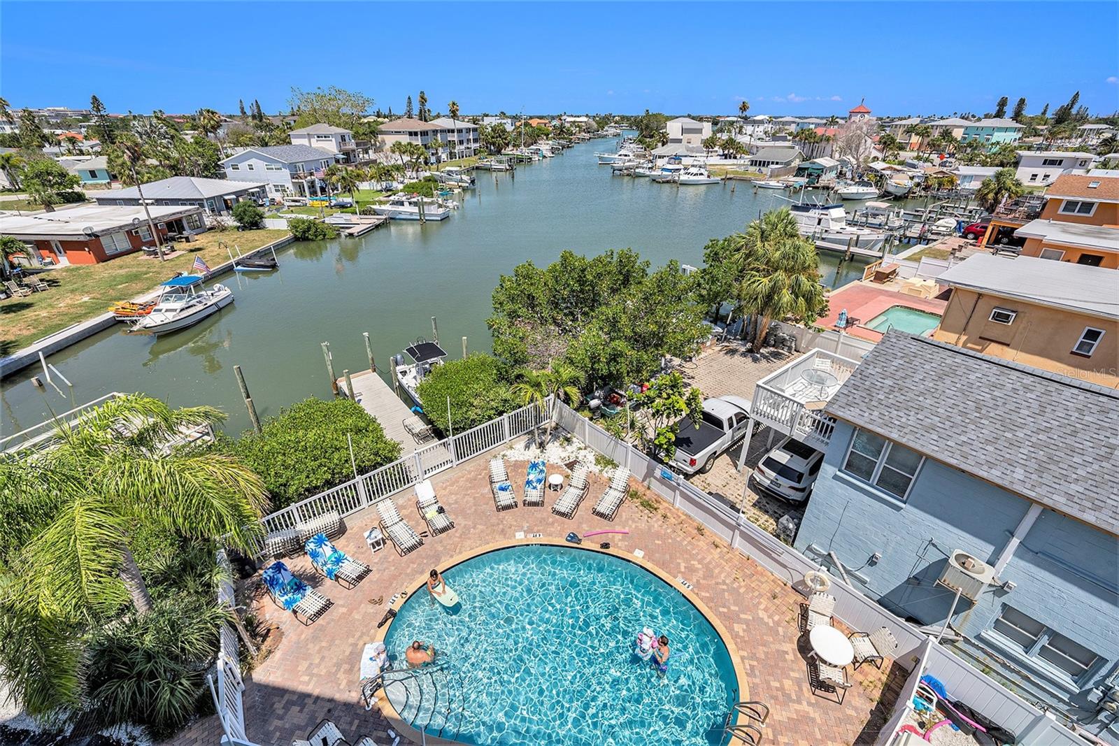 13999 Gulf Blvd #406