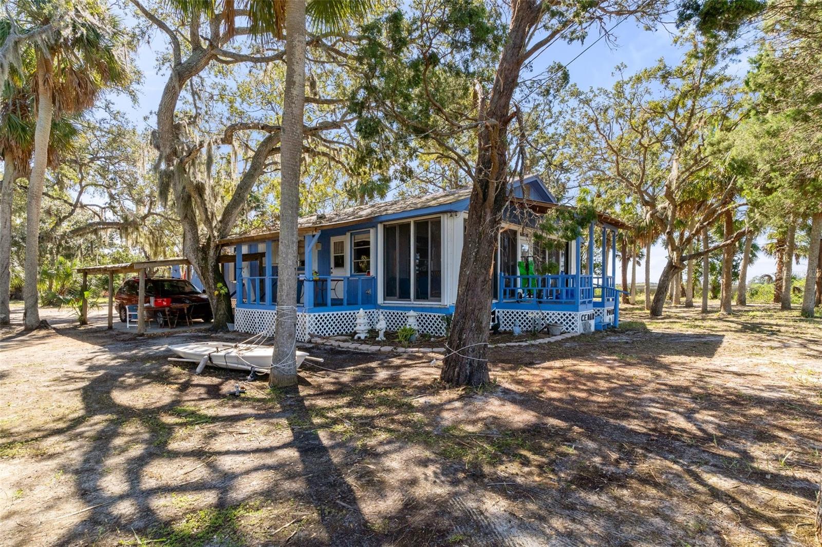 8812 Camp Ln