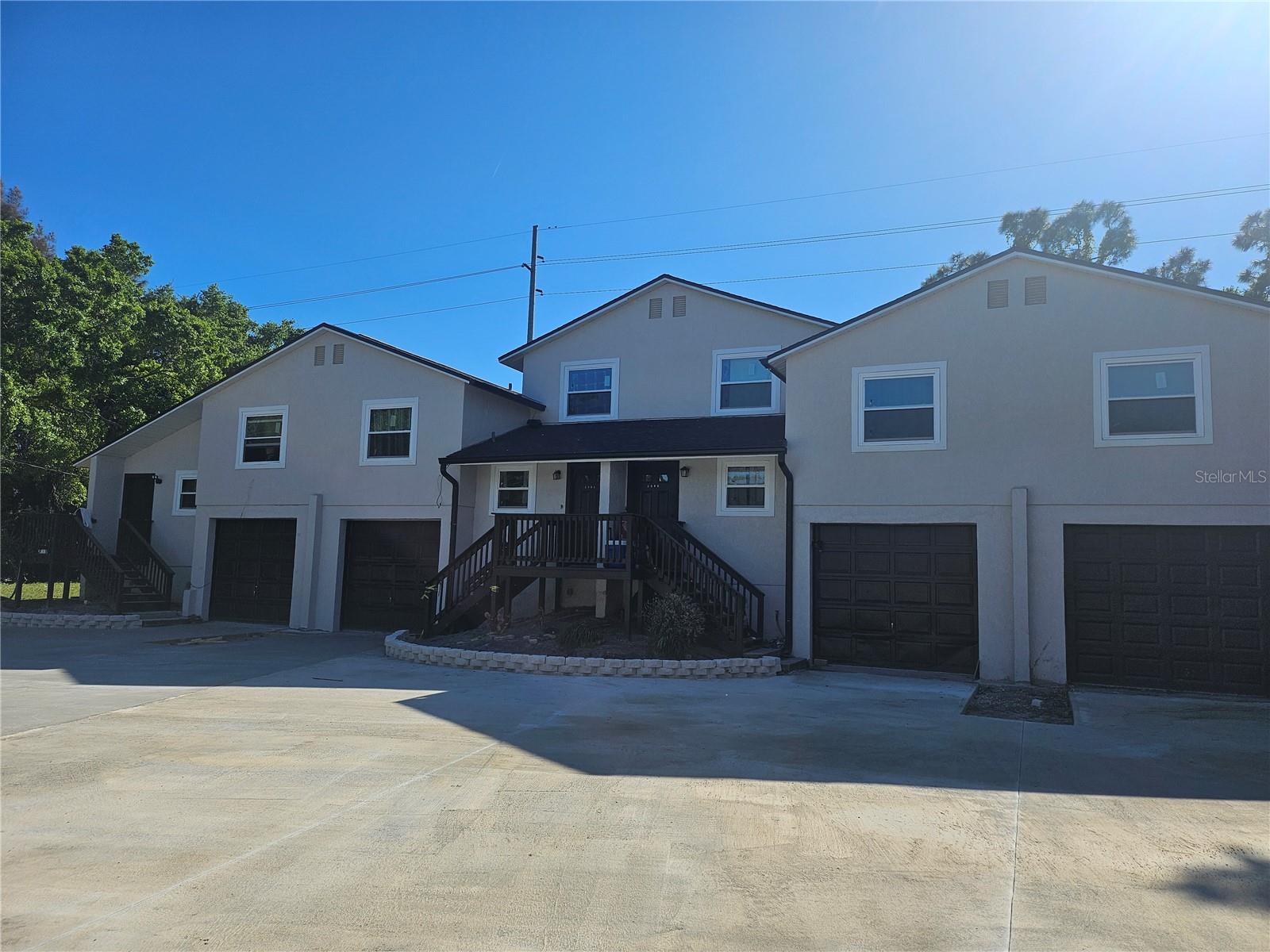 5802 Mohr Loop #5802 5804 5806 5808
