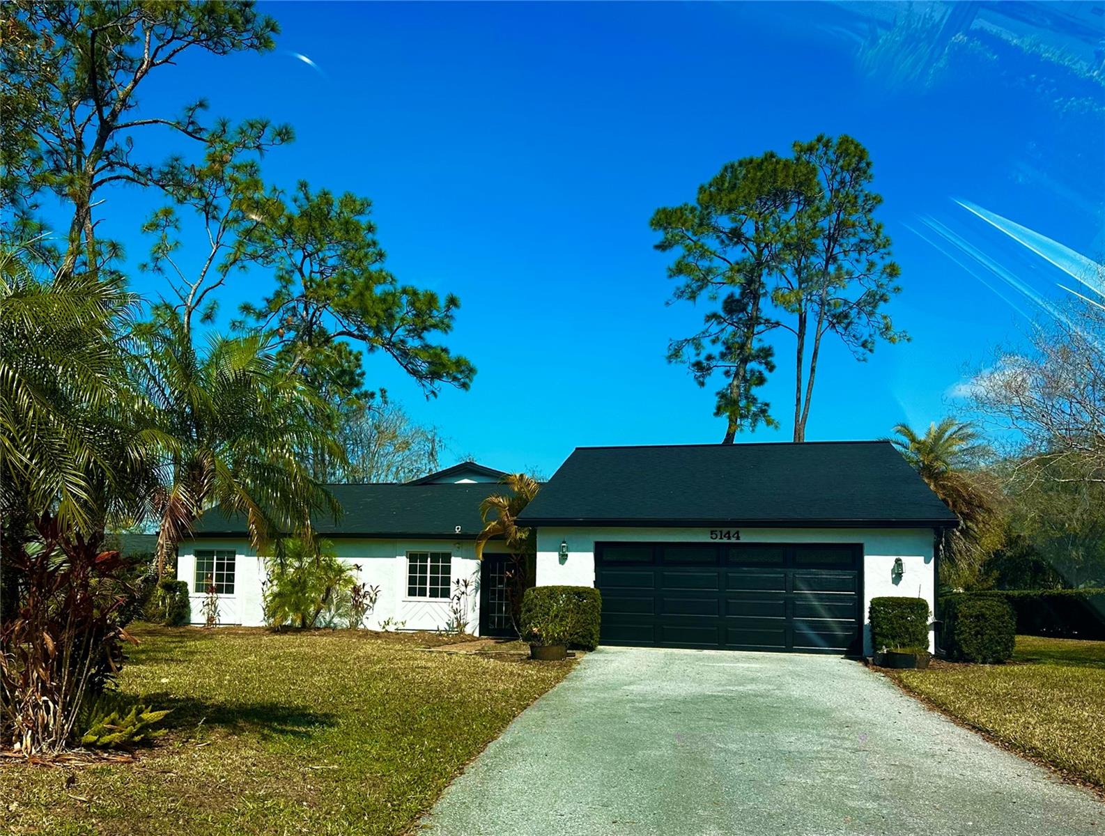 5144 Pine Tree Ln