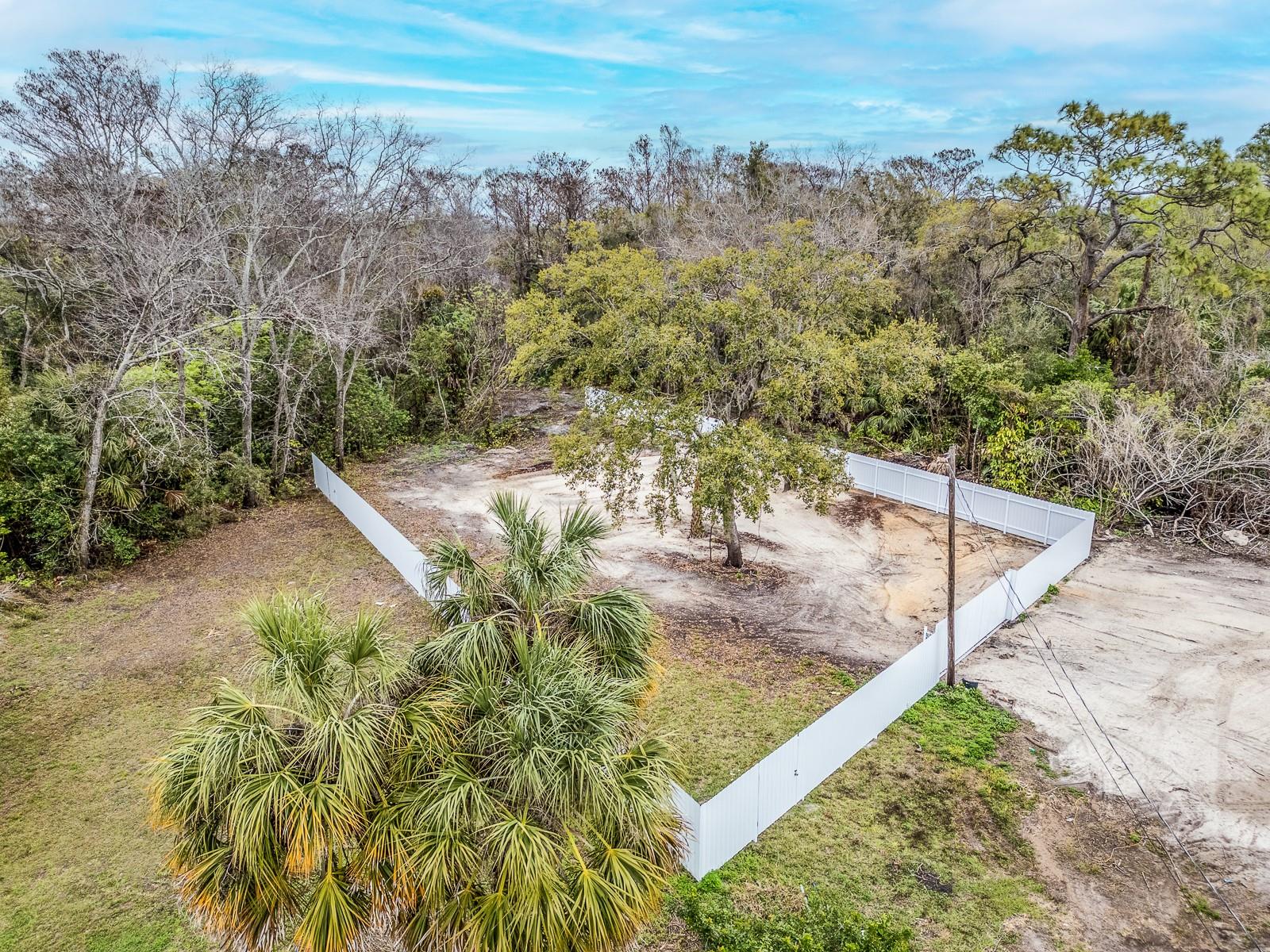 3837 Streamside Ln