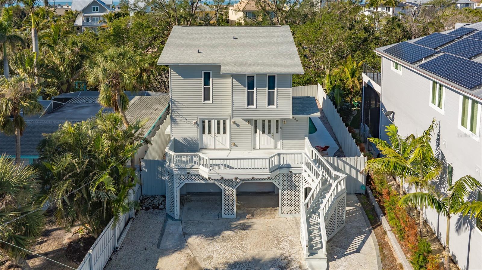 462 Island Cir