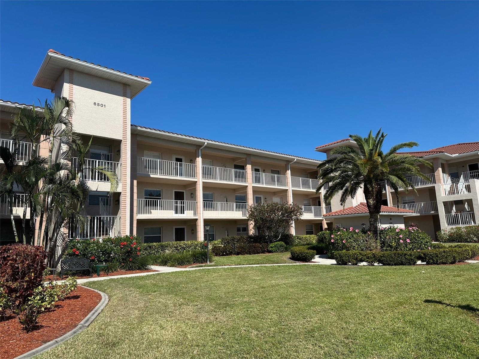 6501 Stone River Rd #209