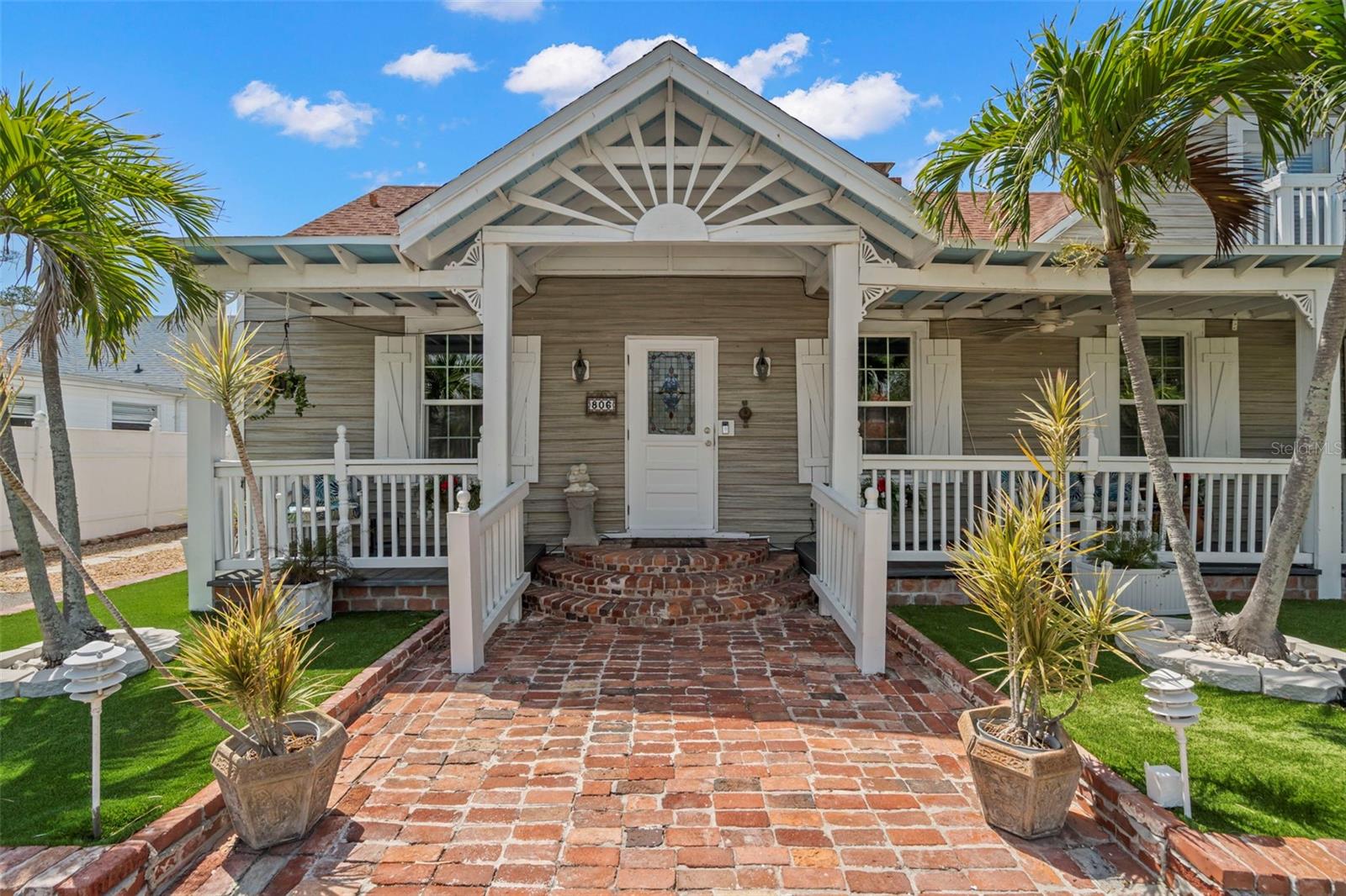 806 Narcissus Ave
