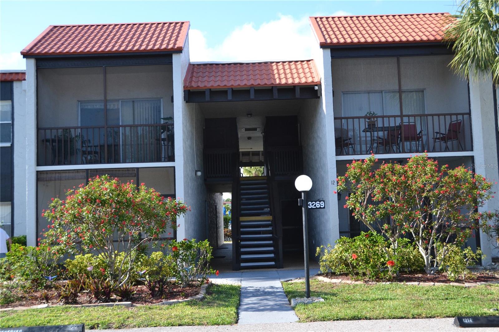 3269 Beneva Rd #203