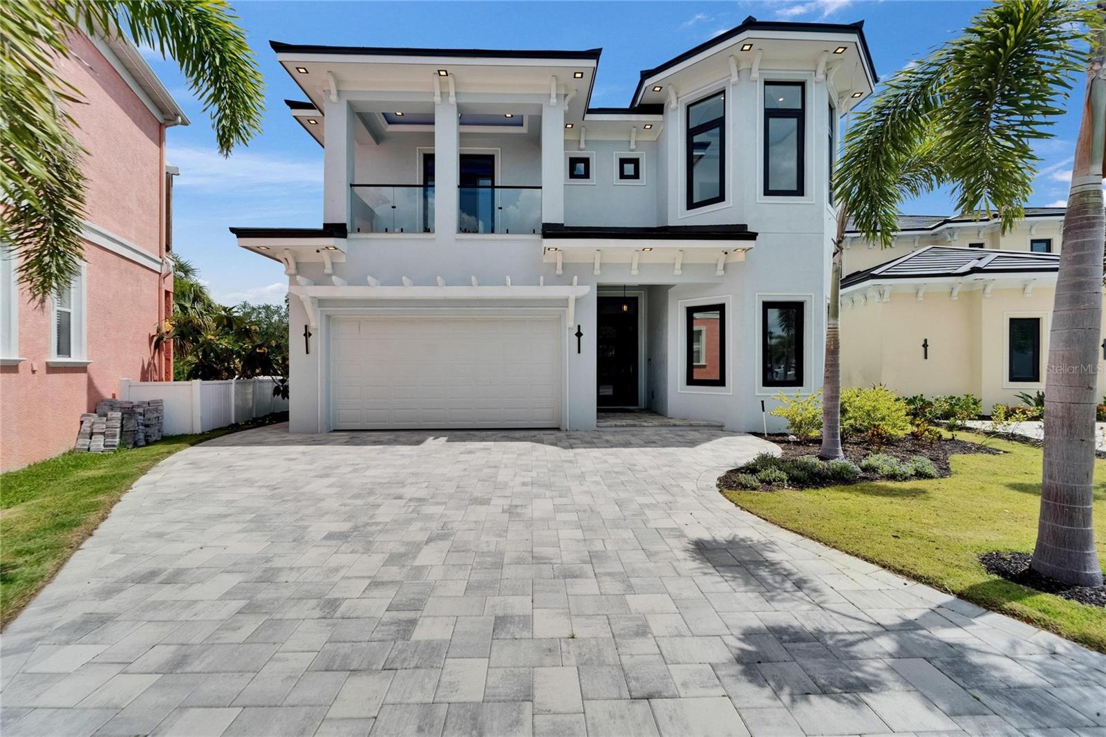 6520 Simone Shores Cir