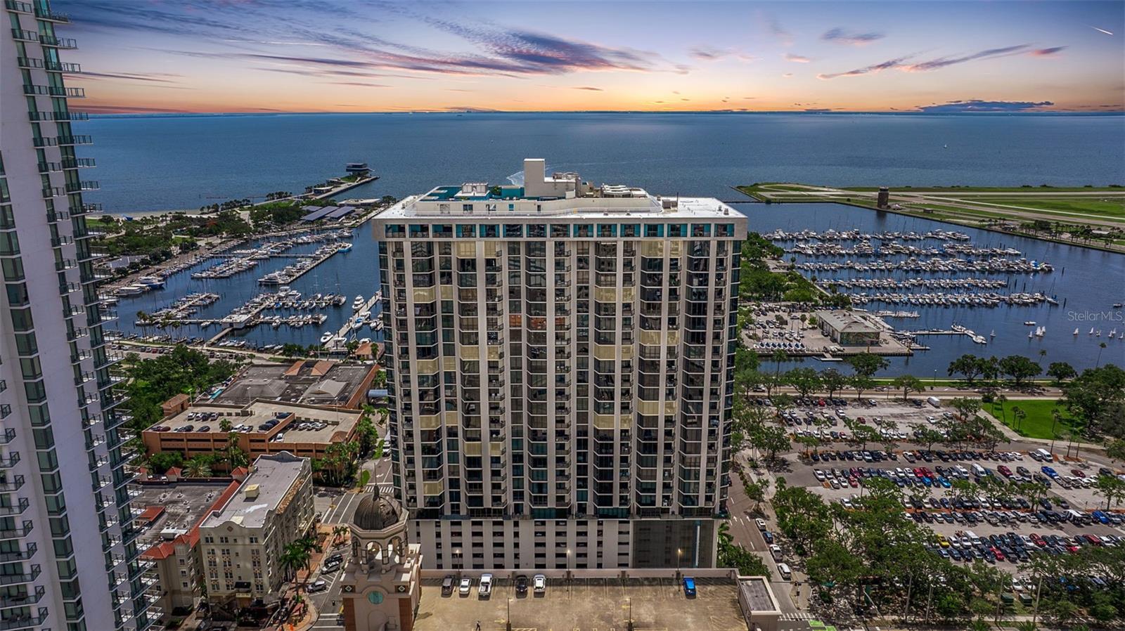 1 Beach Dr SE #2011