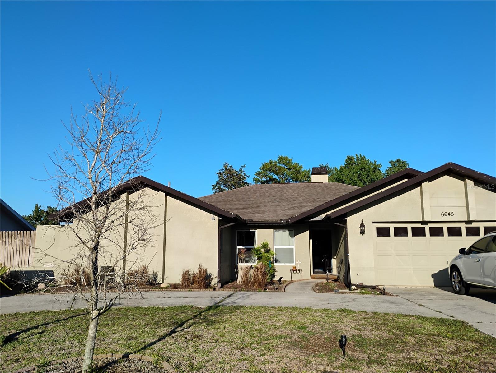 6645 Freeport Dr