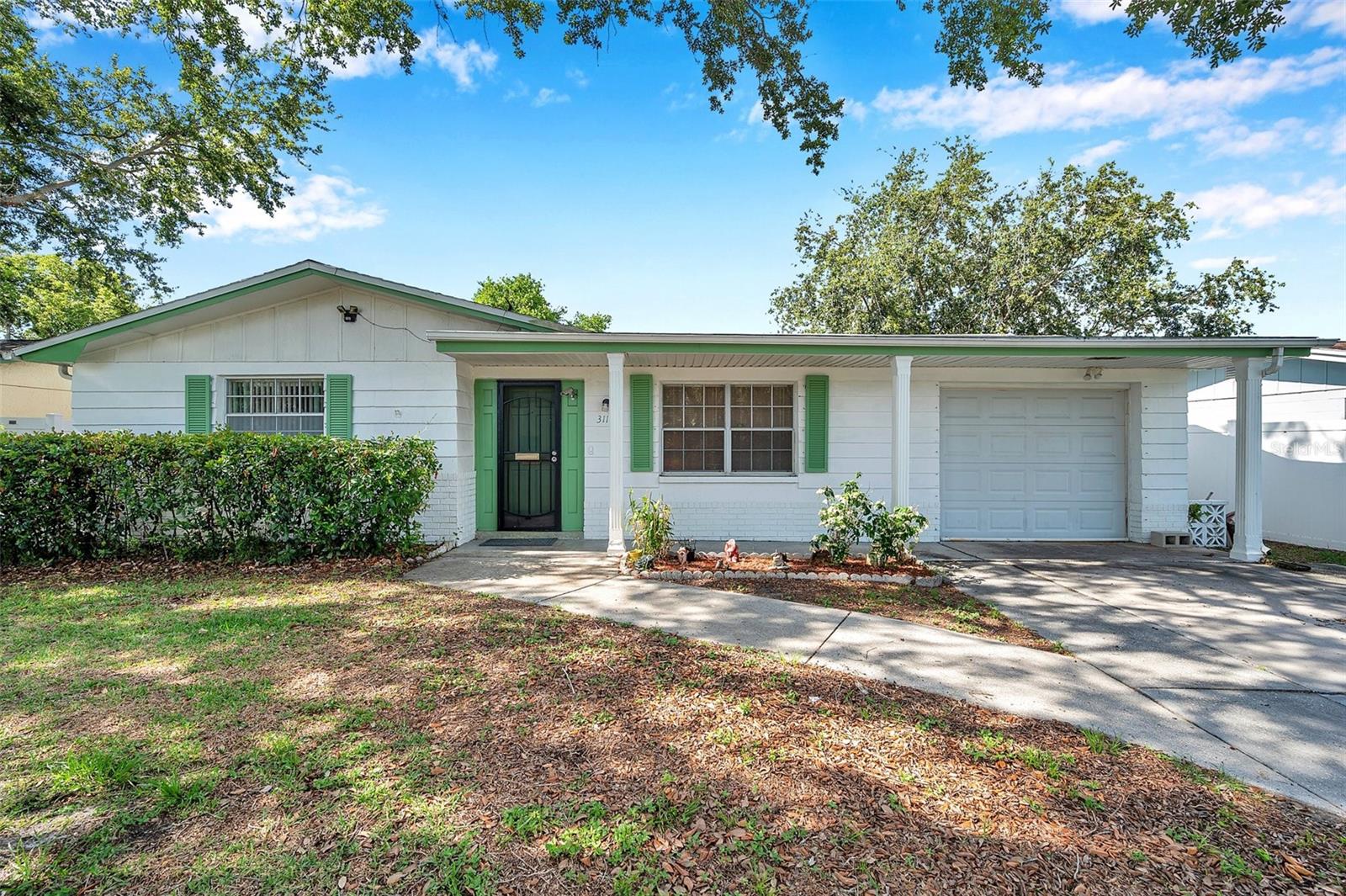 3118 Lloyd Dr