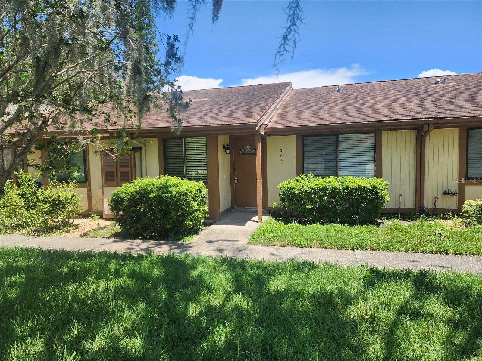 209 Corkwood Ln