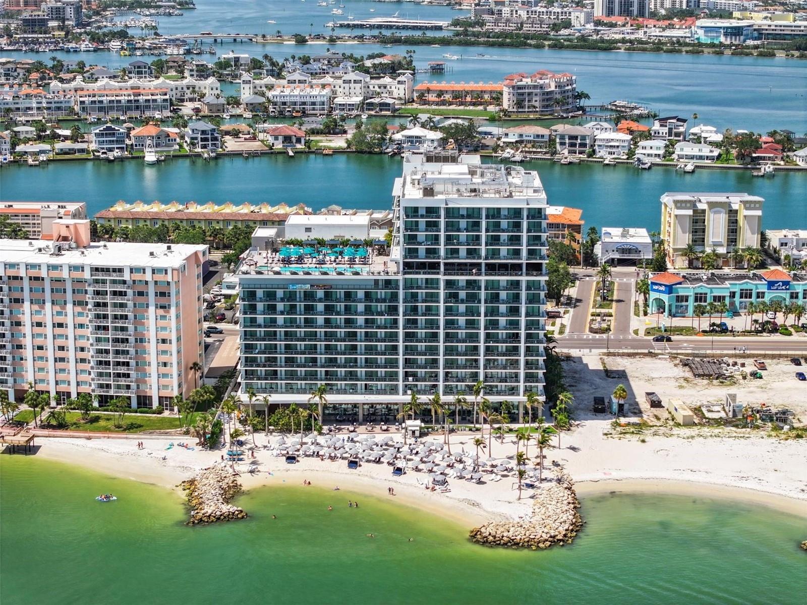 691 S Gulfview Blvd #1211