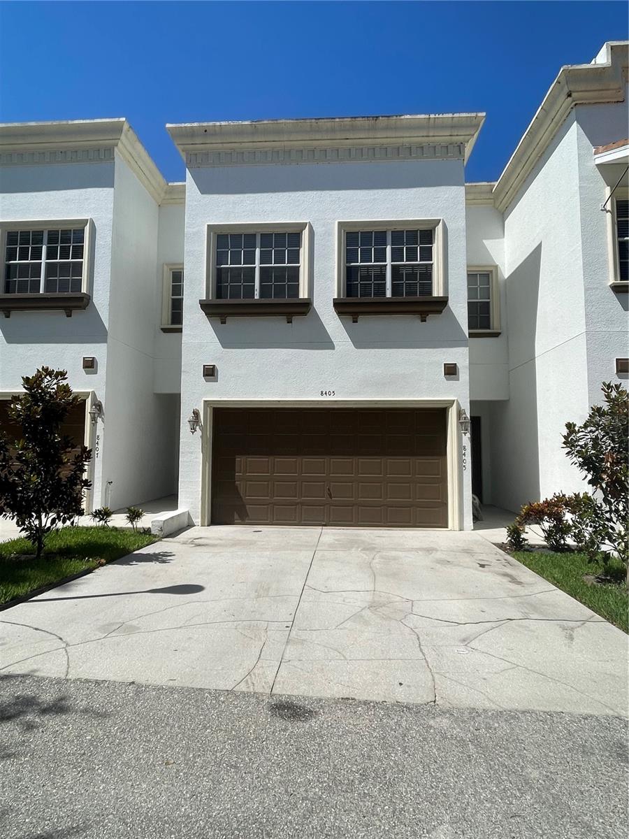 8405 Costa Bella Way