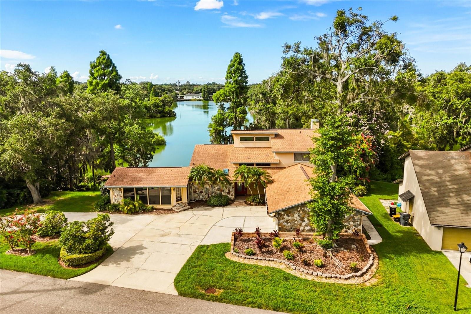6033 Mountain Lake Dr