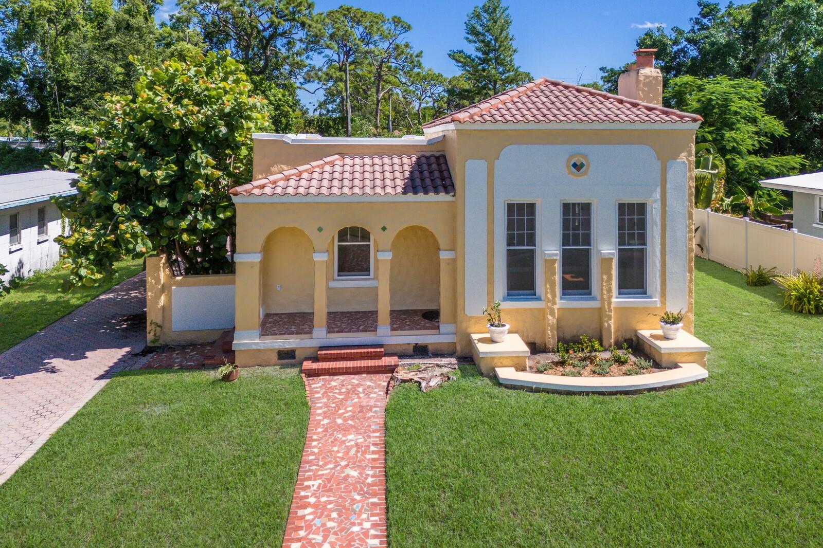 455 Acacia Dr