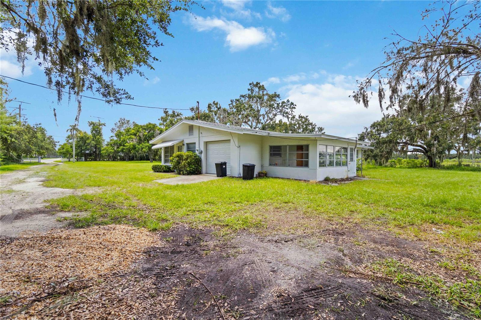 11880 Us Highway 301  N