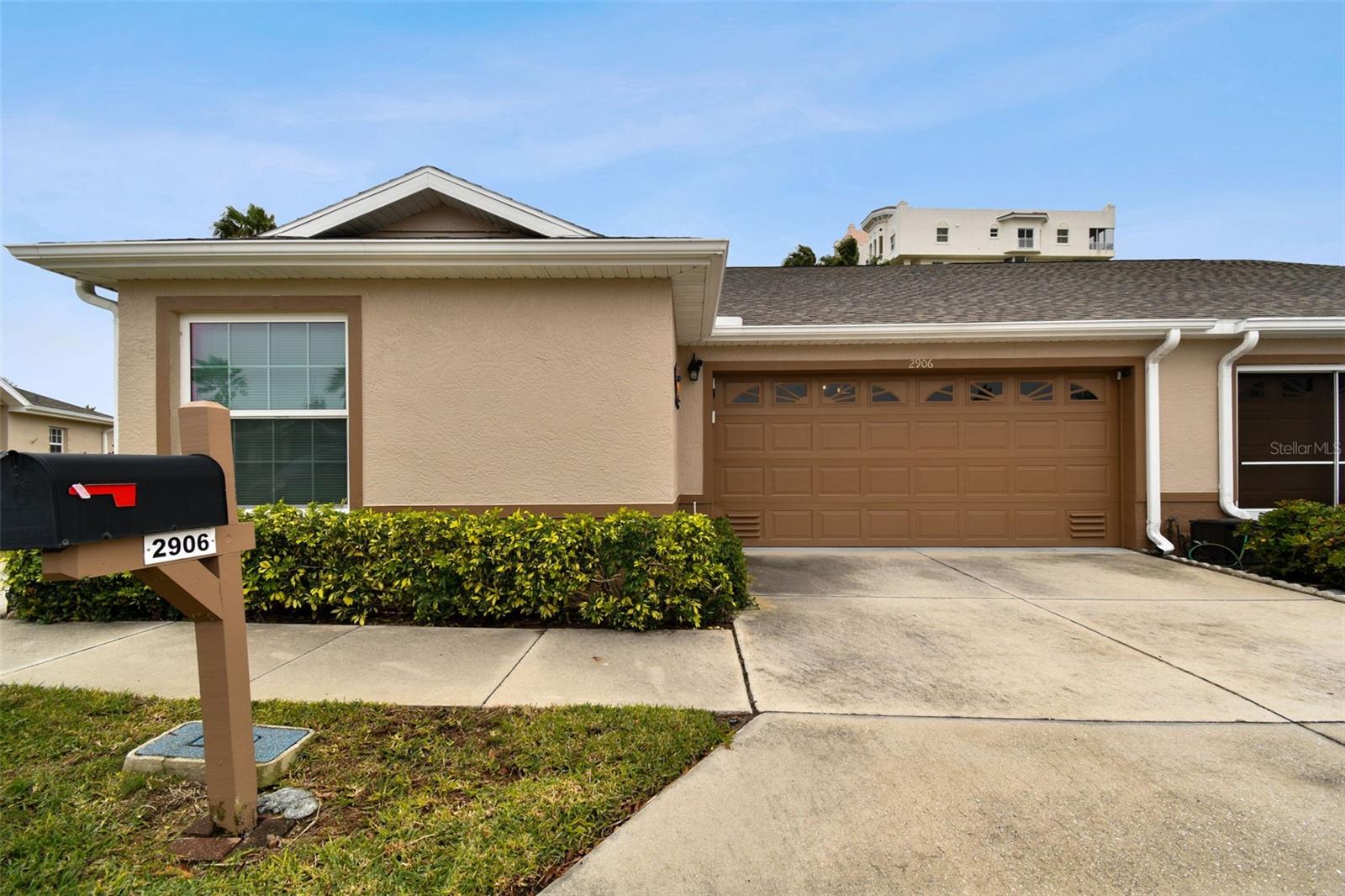 2906 Captains CT