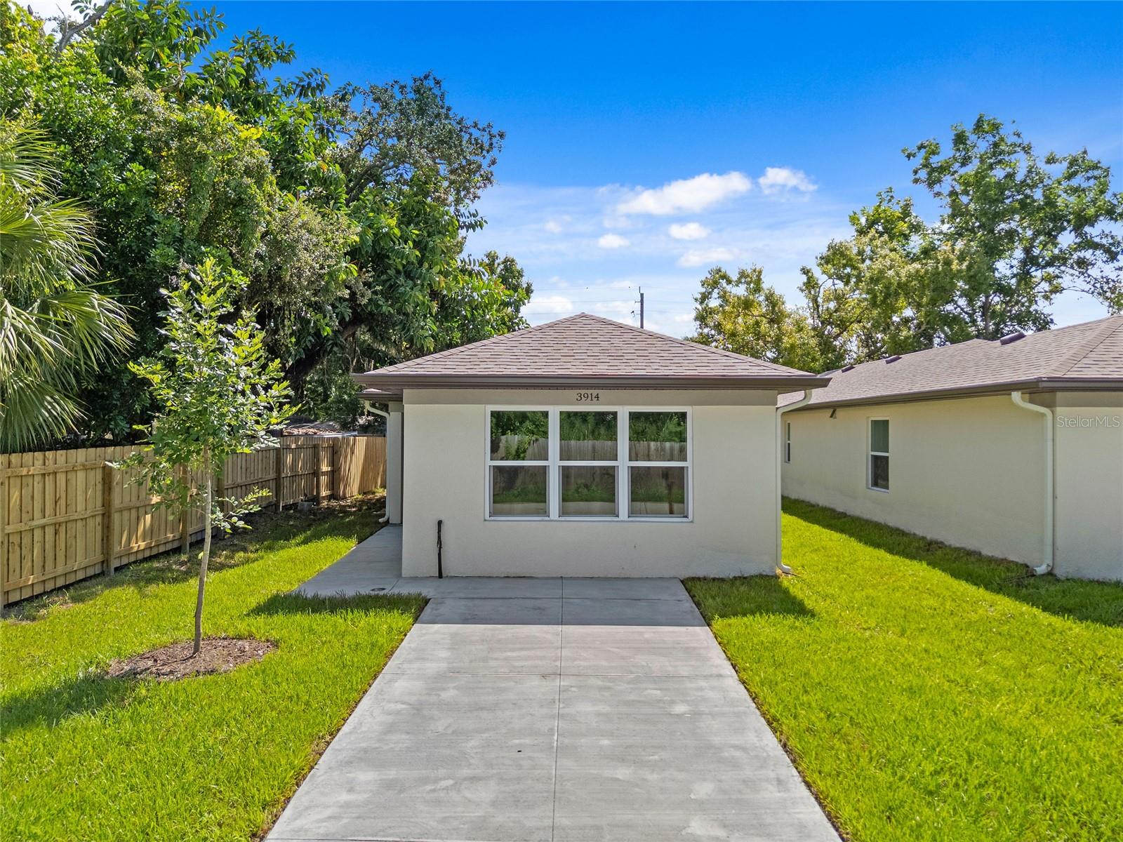3914 Walnut Ave
