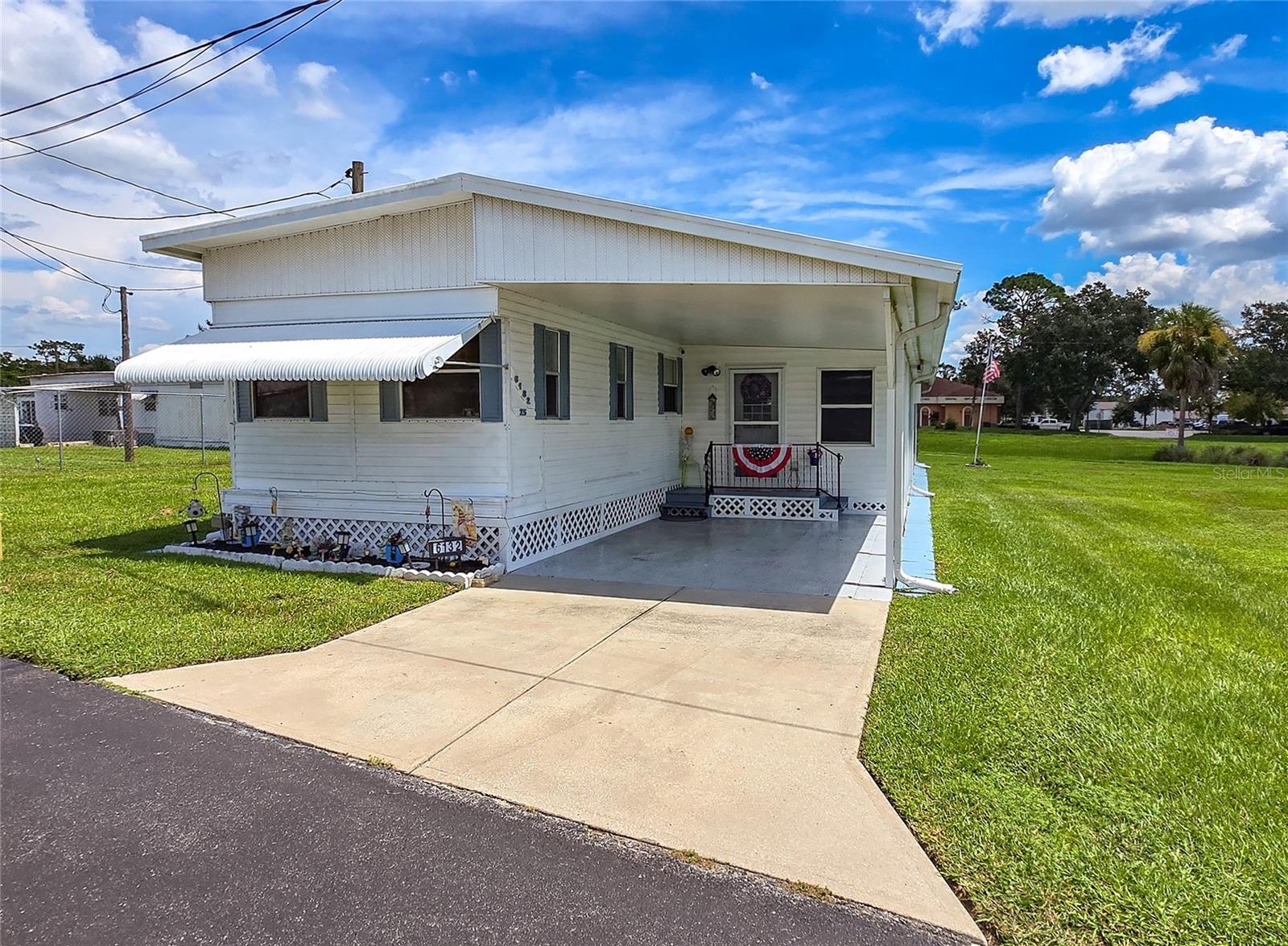 6132 Harriet St