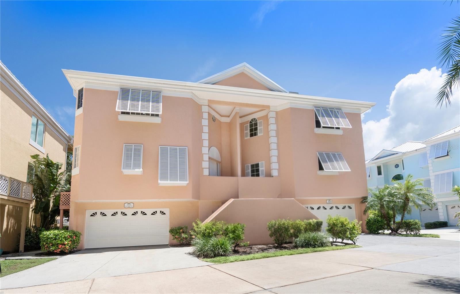 3954 Hamilton Club Cir #14