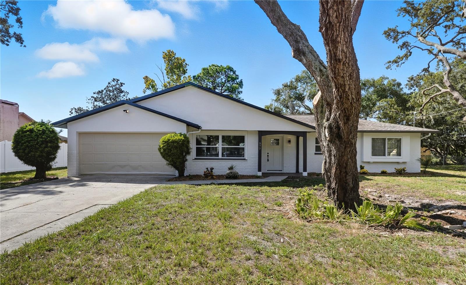 577 Waterfall Dr