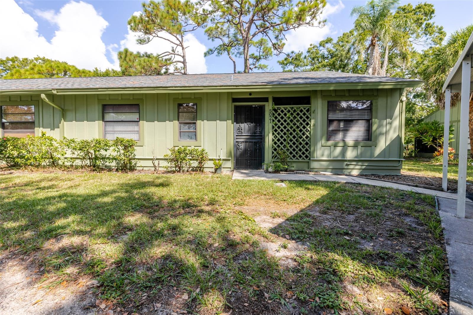 5021 Barrington Cir #302