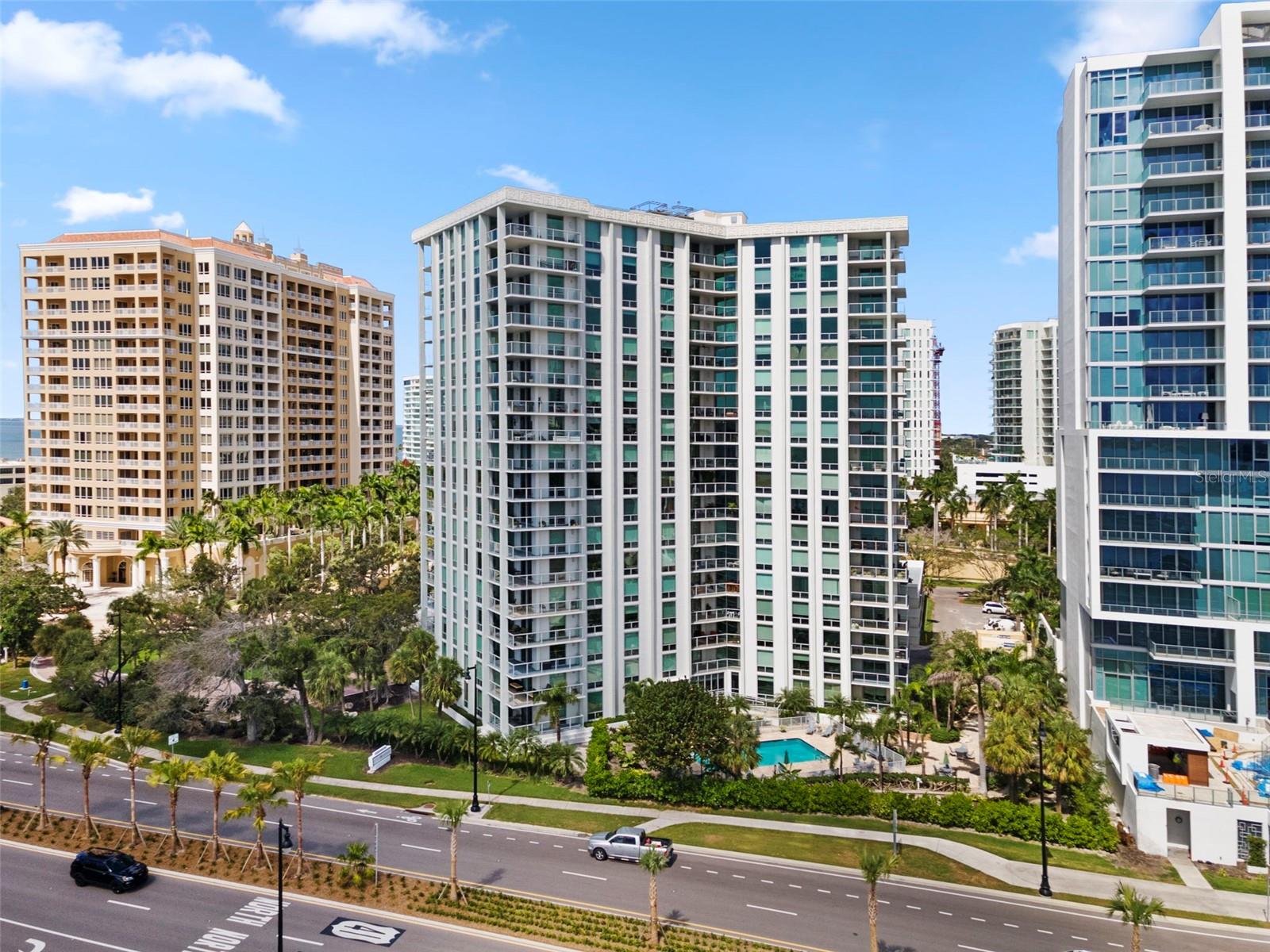 1111 N Gulfstream Ave #6B
