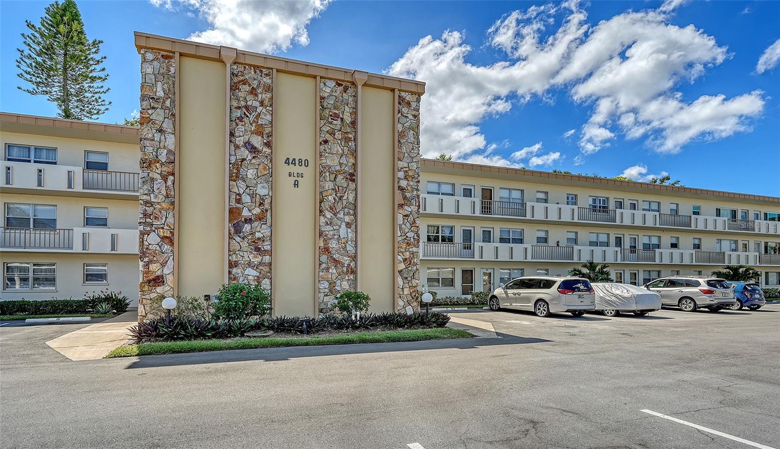 4480 Ironwood Cir #311A