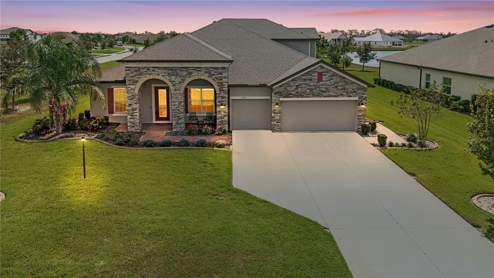 1728 Twin Rivers Trl