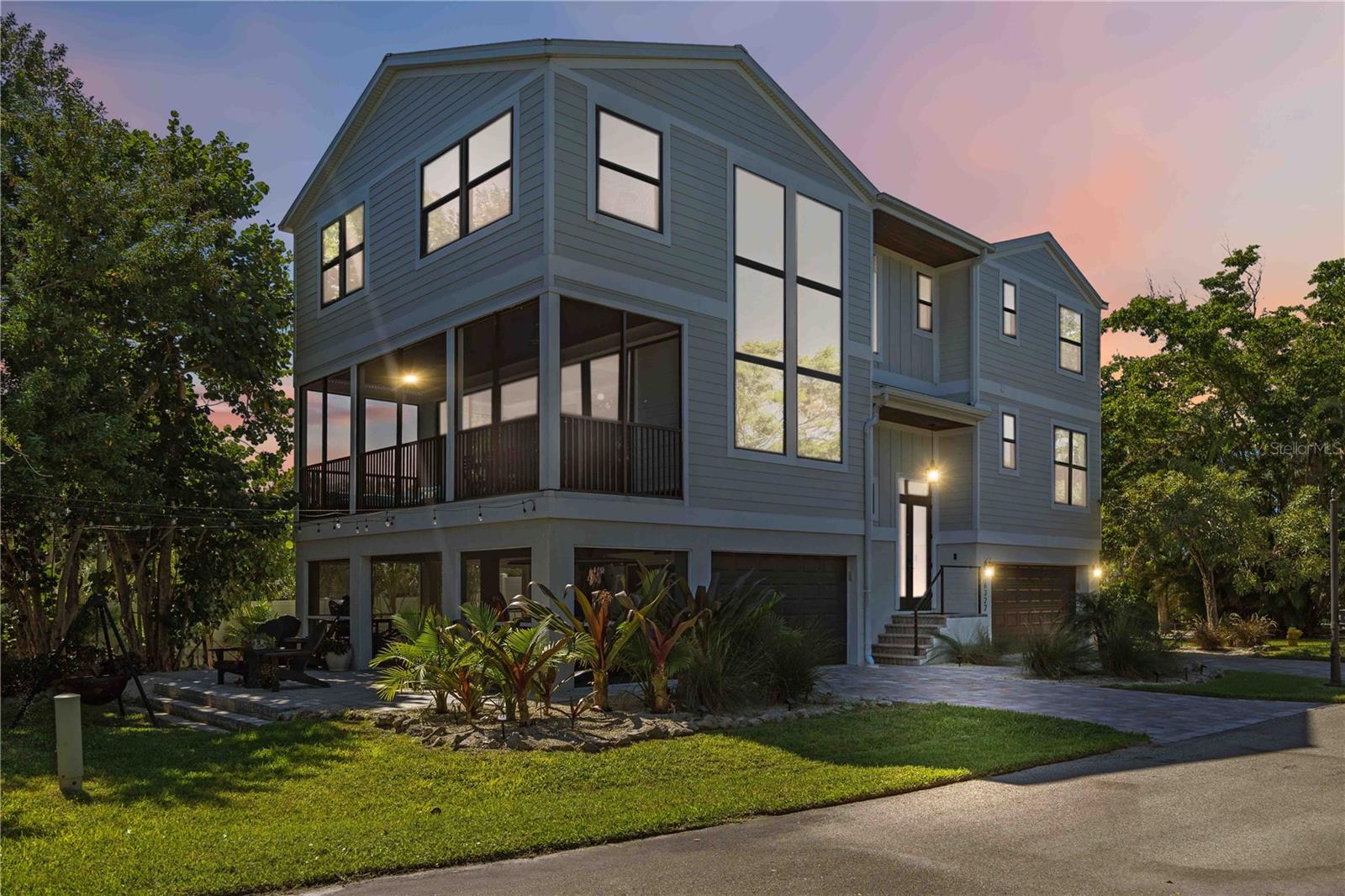 6322 Laguna Dr #1