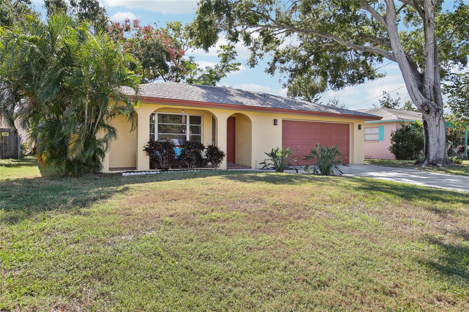 1547 Andover Dr