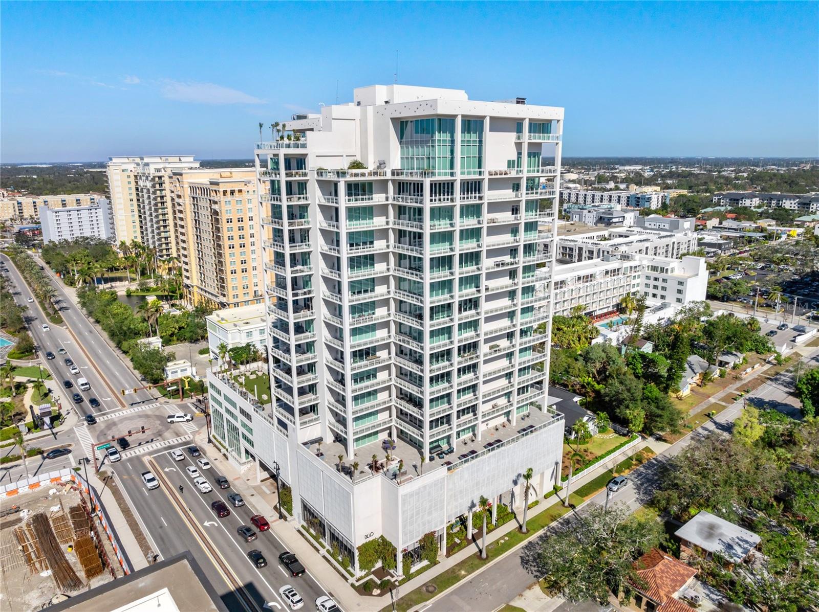540 N Tamiami Trl #702