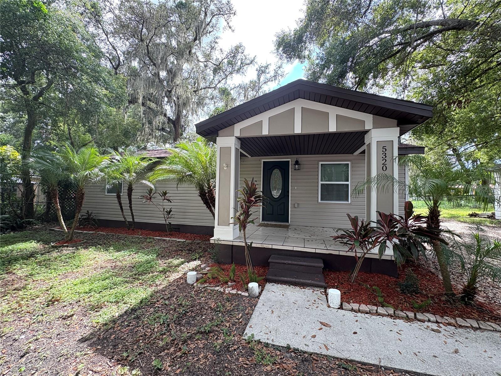 5320 Cherry Ave