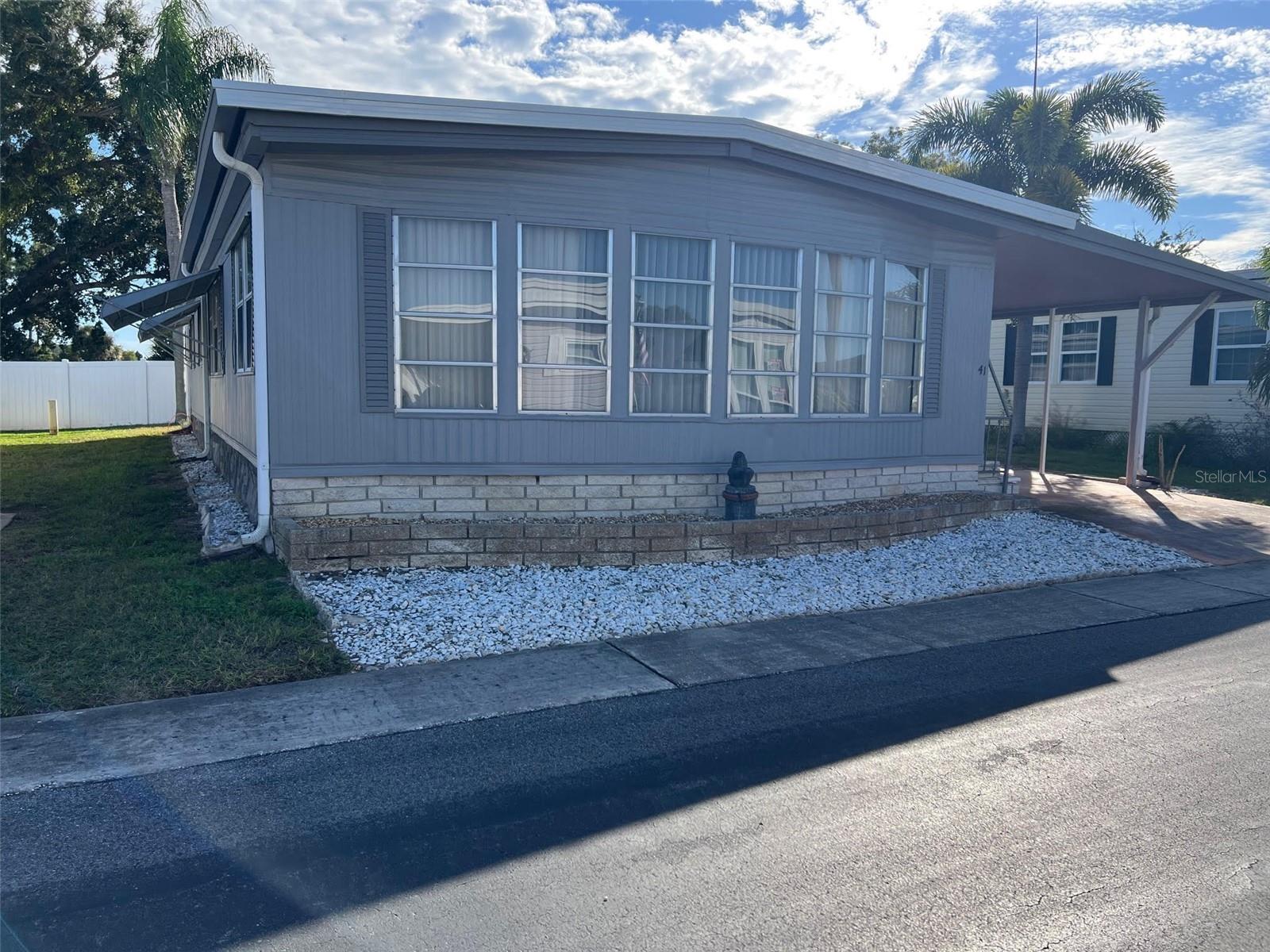 41 Royal Palm Cir