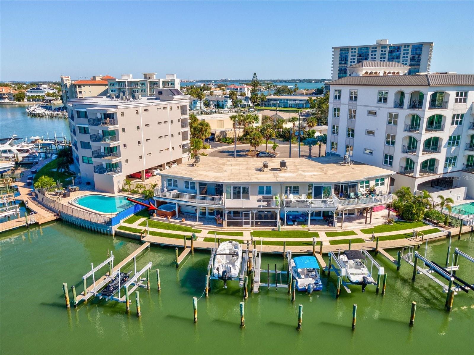 205 Dolphin Pt #4