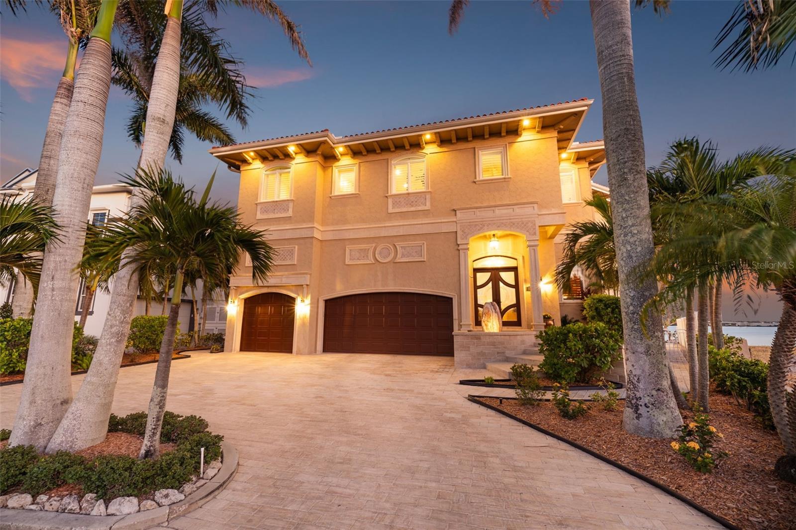 2165 Louisa Dr