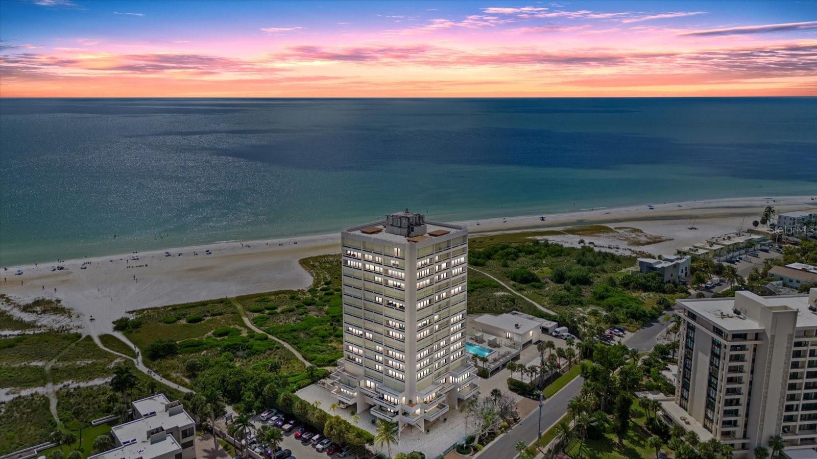 5400 Ocean Blvd #8-05