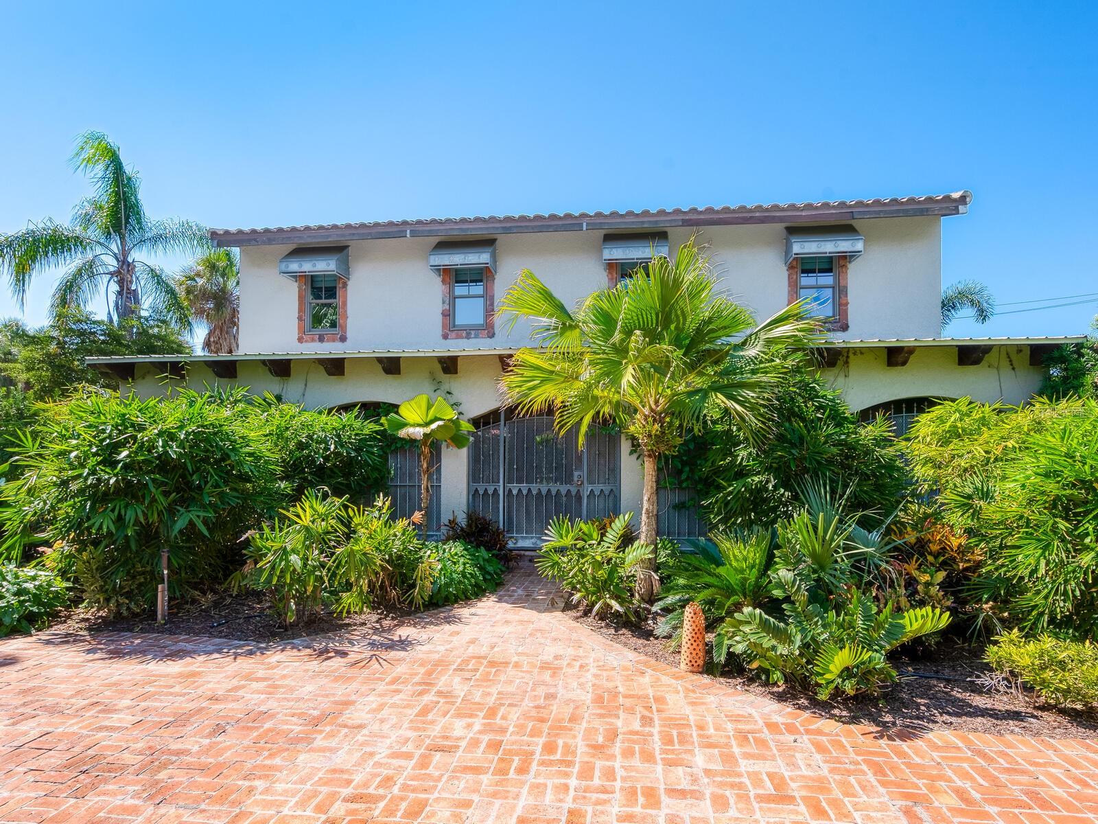 41 S Adams Dr