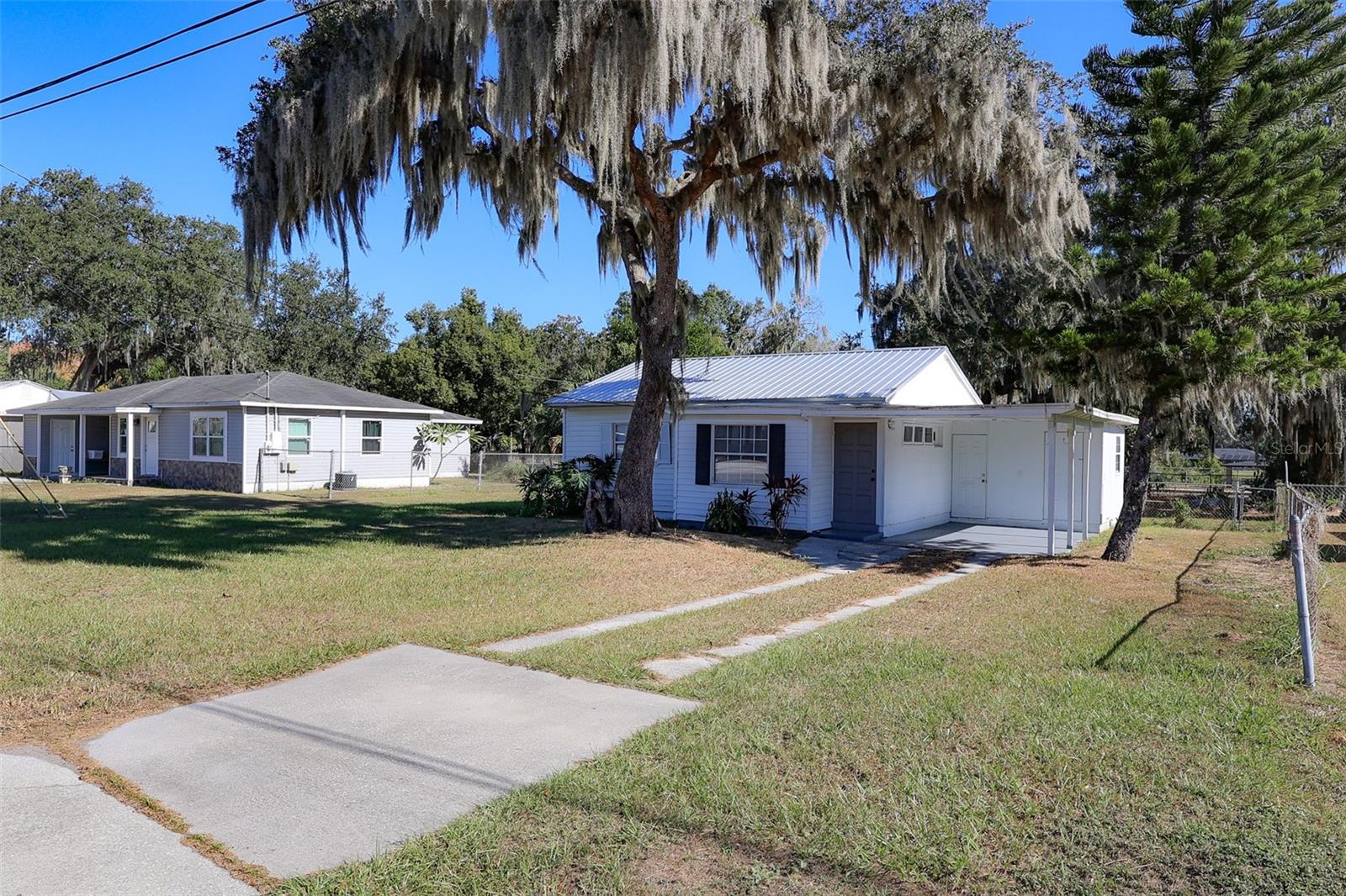 1950 E Valencia Dr