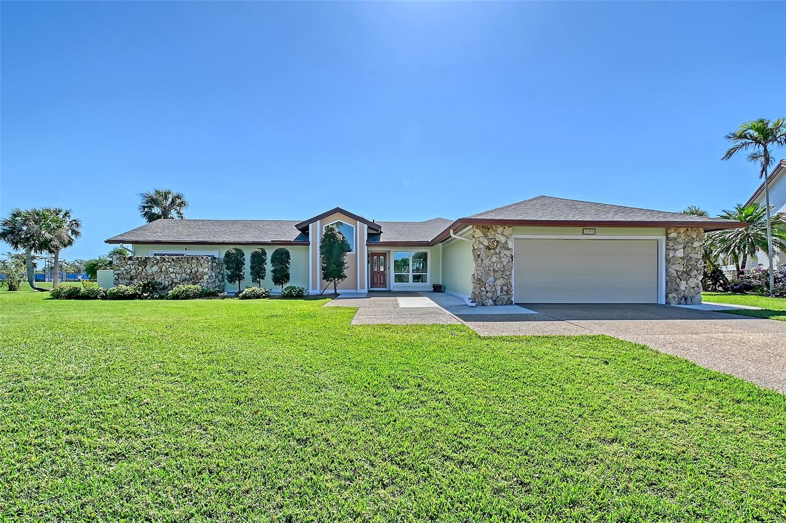 3704 Prairie Dunes Dr