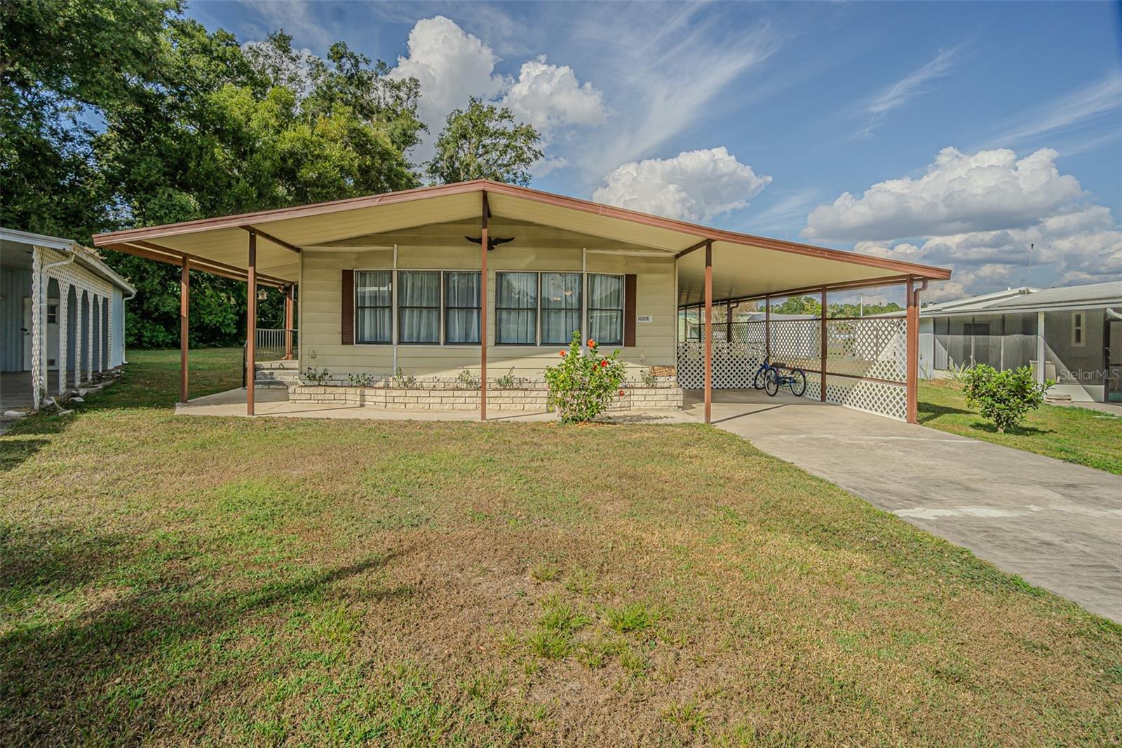39353 Sycamore Ln