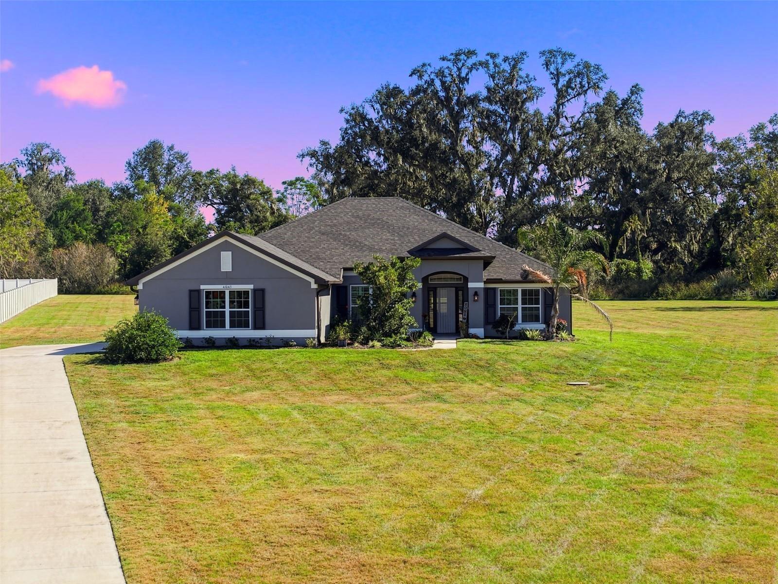 41043 Stanton Hall