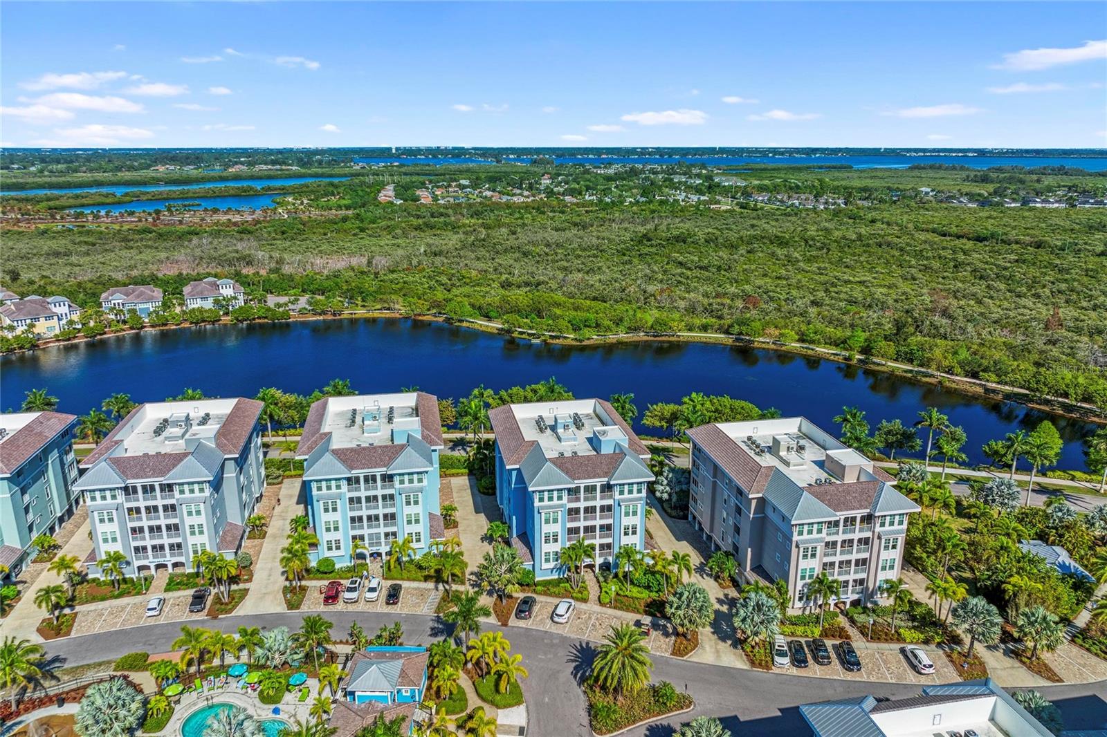 391 Aruba Cir #101