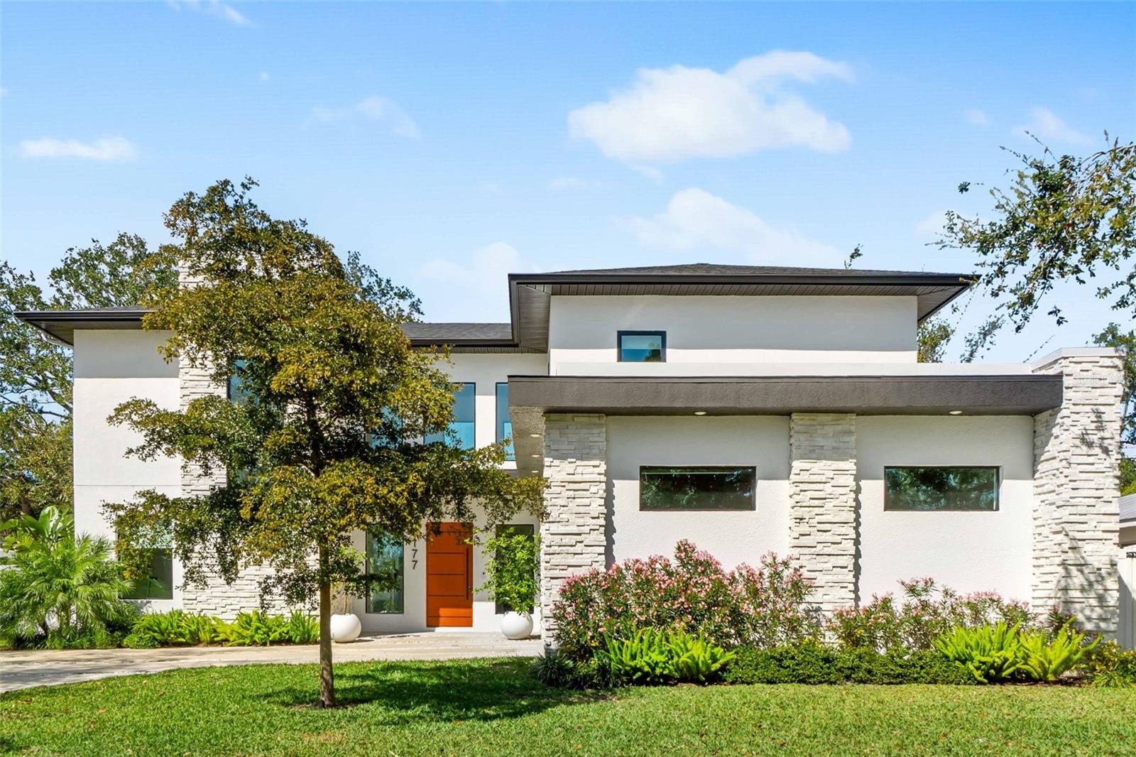 2177 Sunnyside Pl