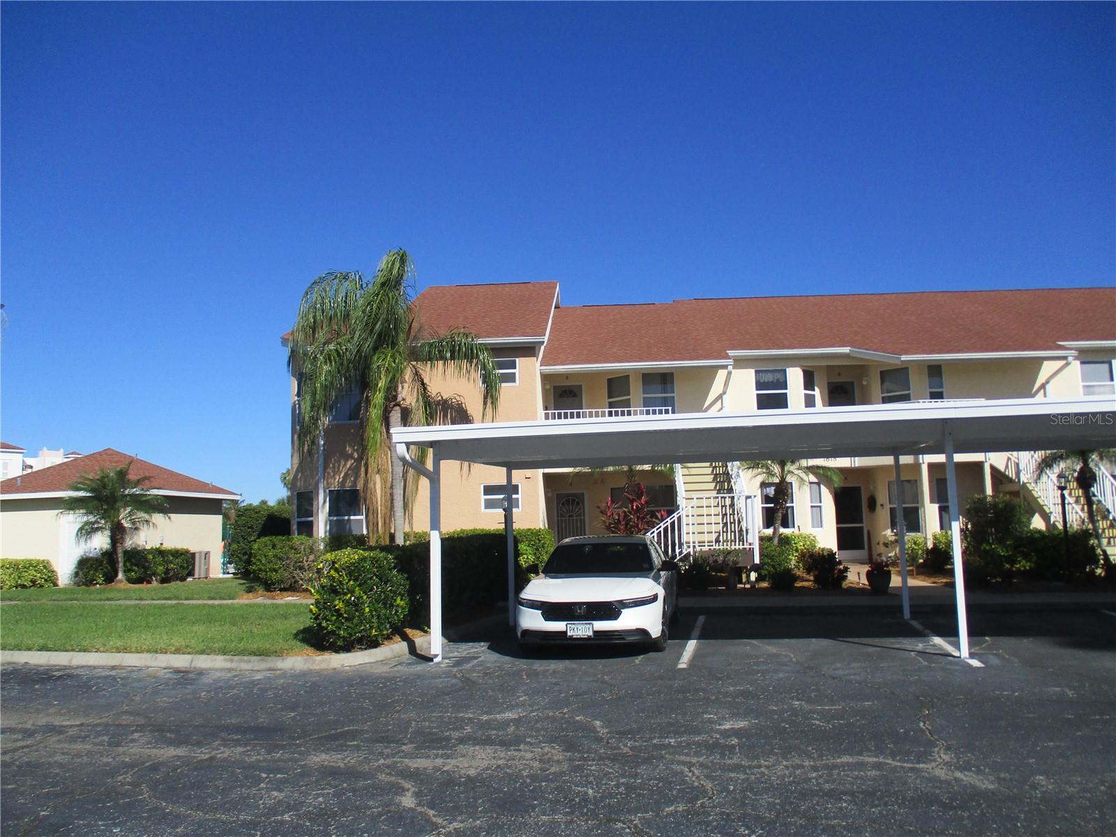 1620 Fairway Trce #A