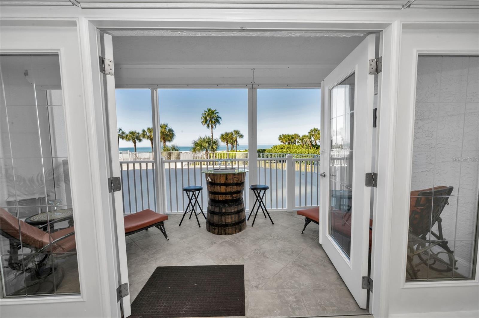1582 Gulf Blvd #1106