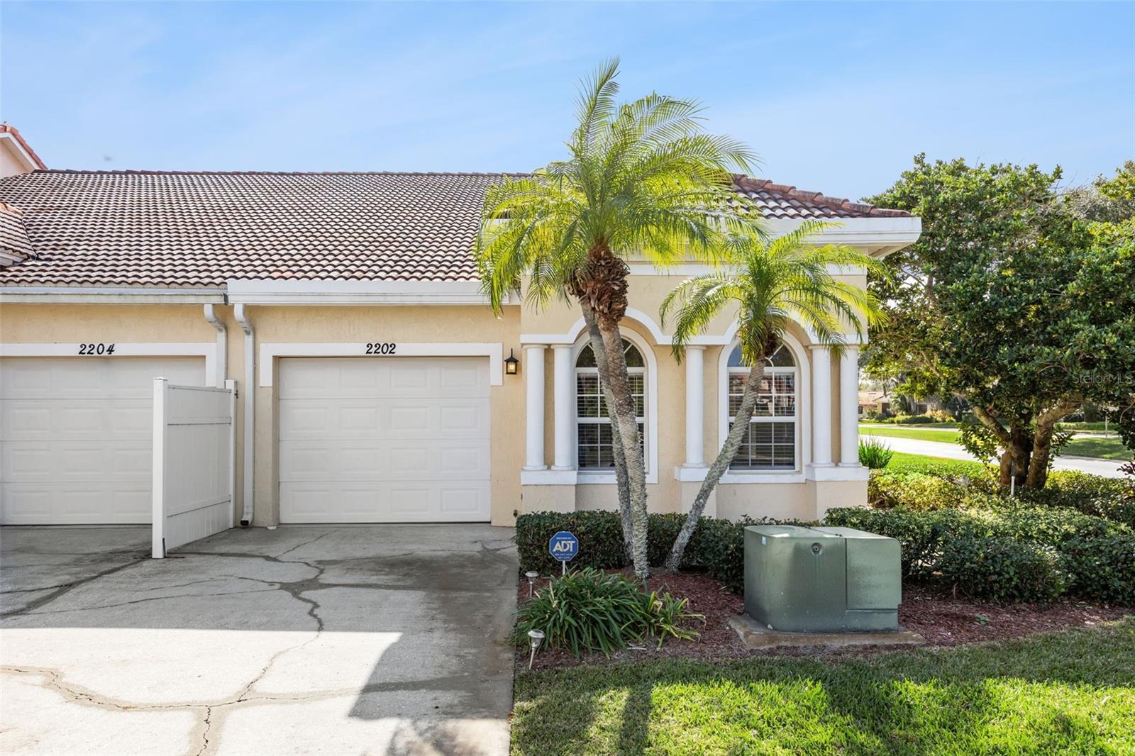 2202 Garden Lake Dr