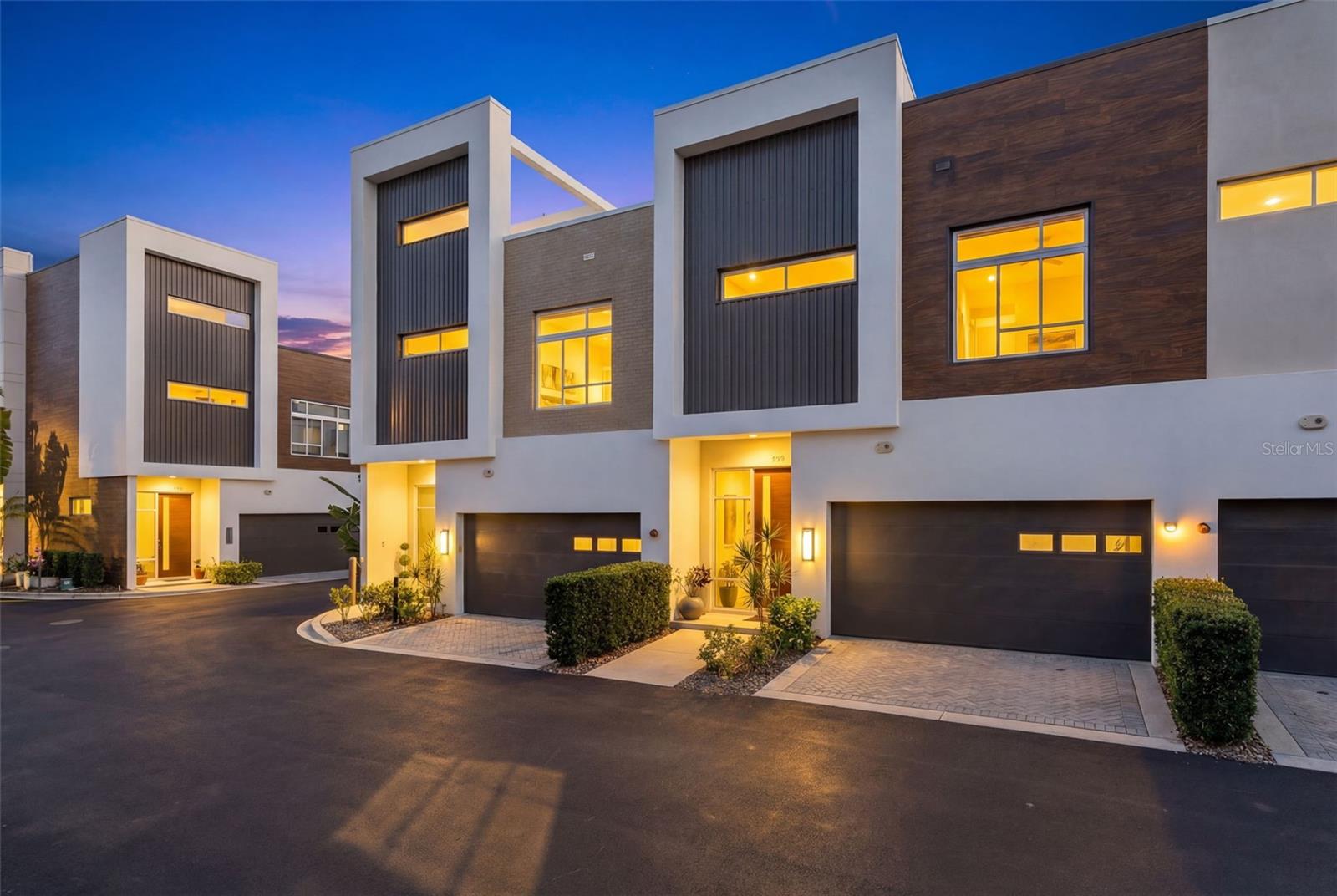 234 Cosmopolitan CT