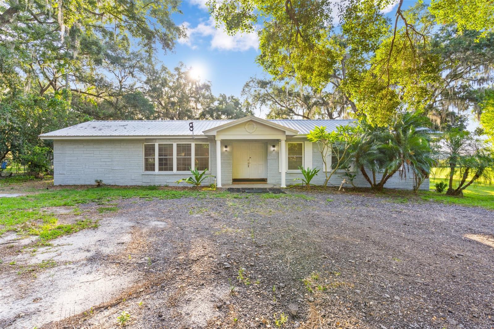2802 Lyra Ln