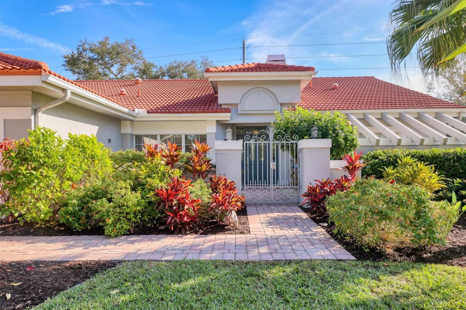 4305 Highland Oaks Cir