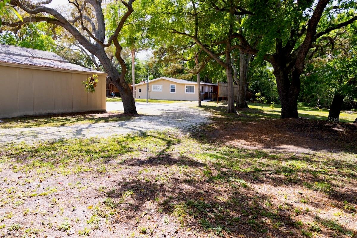 544 Farnum Dr